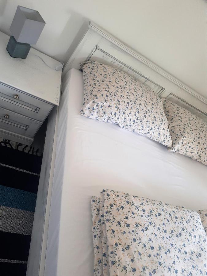 Kaštelir Apartment Terra Rossa מראה חיצוני תמונה